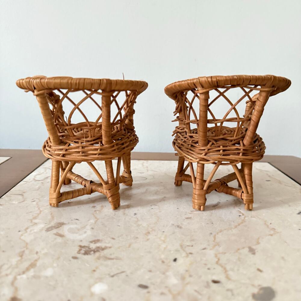 Vintage Rattan Wicker Furniture Set of 4 For Barbie or Dollhouse Chairs Table - Picture 8 of 10